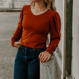 Hartley Tee - Bombay Brown